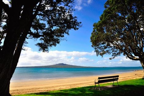 Photo of property in 20 Seabreeze Road, Narrow Neck, Auckland, 0624