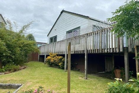 Photo of property in 32 Marendellas Drive, Bucklands Beach, Auckland, 2014