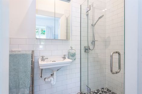 Photo of property in 21 Locarno Street, Opawa, Christchurch, 8023