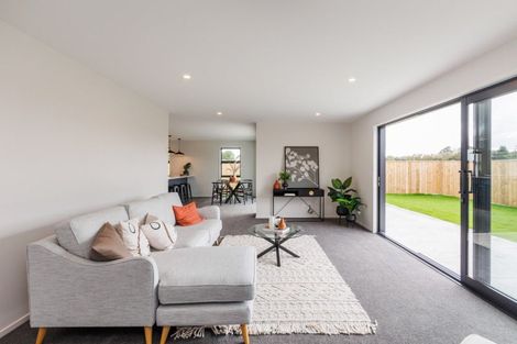 Photo of property in 9 Pahiki Crescent, Levin, 5510