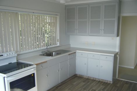 Photo of property in 1/84 Sylvan Avenue, Northcote, Auckland, 0627