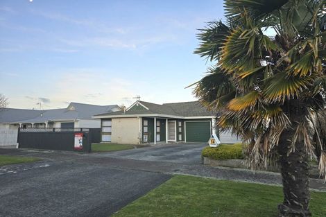 Photo of property in 14a Palm Avenue, Hokowhitu, Palmerston North, 4410