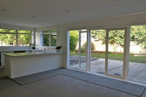 Photo of property in 23a Scarboro Terrace, Murrays Bay, Auckland, 0630