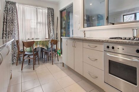 Photo of property in 61 Heybridge Street, Manurewa, Auckland, 2102