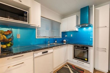 Photo of property in 4 Upham Crescent, Taradale, Napier, 4112