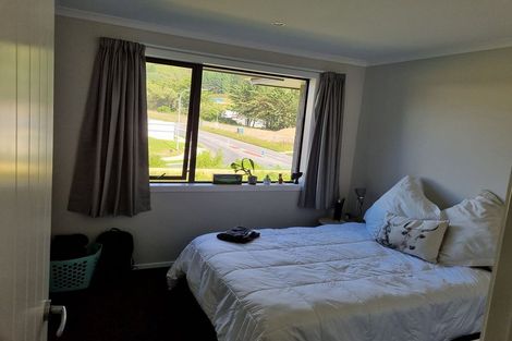 Photo of property in 62 Hokioi Drive, Kenepuru, Porirua, 5022