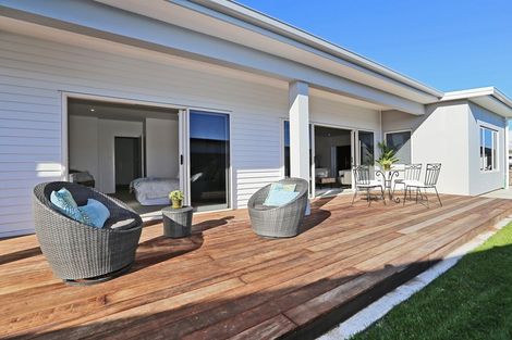 Photo of property in 9 Rich Rise, Havelock North, 4130