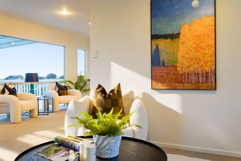 Photo of property in 281 Sturges Road, Henderson Valley, Auckland, 0612