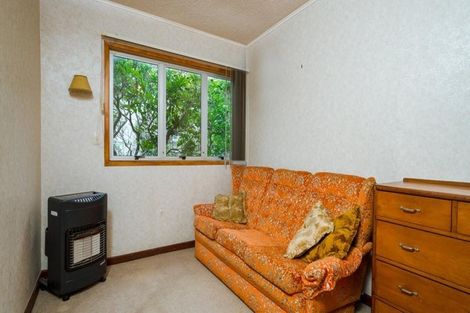 Photo of property in 25 Domain Crescent, Muriwai, Waimauku, 0881