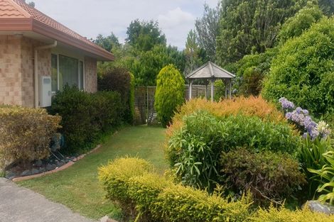 Photo of property in 21 Awaroa Stream Drive, Waiuku, 2123