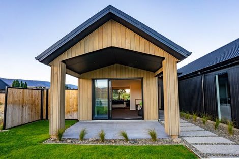 Photo of property in 33 Magnum Drive, Cromwell, 9310