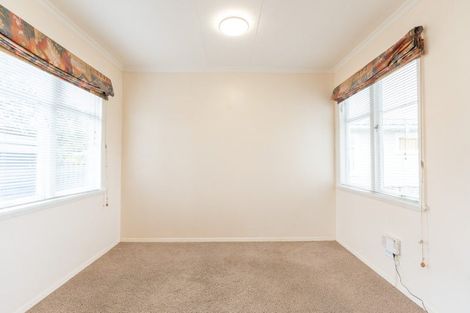 Photo of property in 27 Pembroke Street, Highbury, Palmerston North, 4412