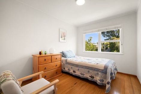 Photo of property in 78 Atkinson Road, Titirangi, Auckland, 0604