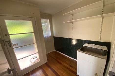 Photo of property in 8 Sequoia Place, Sunnynook, Auckland, 0620