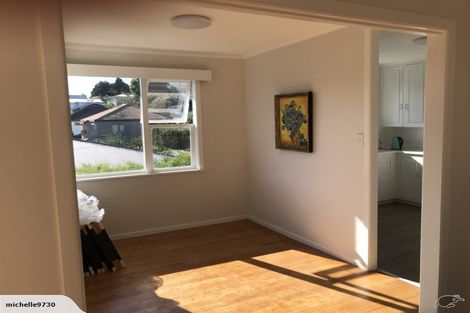 Photo of property in 44 Selwyn Crescent, Forrest Hill, Auckland, 0620