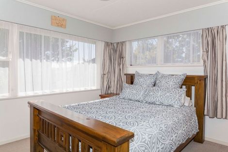 Photo of property in 25 Victoria Avenue, Dannevirke, 4930