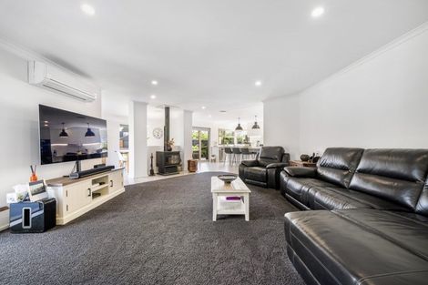 Photo of property in 6 Thornley Place, Woodend, 7610