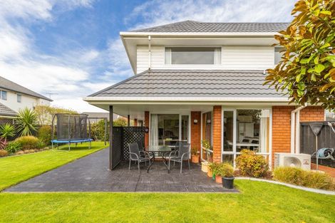 Photo of property in 2 Millcroft Place, Parklands, Christchurch, 8083
