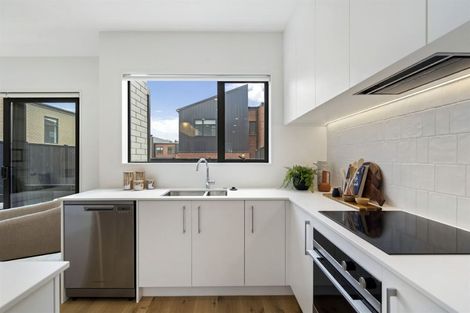 Photo of property in 53b Eversleigh Road, Belmont, Auckland, 0622