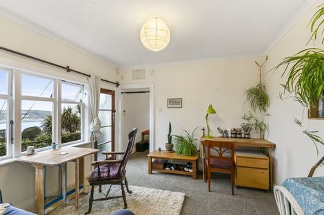 Photo of property in 94 Sutherland Road, Melrose, Wellington, 6023