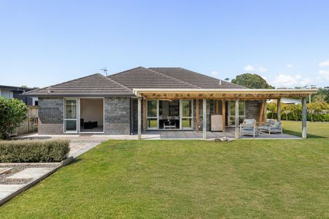 Photo of property in 42 Double Bay Road, Pyes Pa, Tauranga, 3112