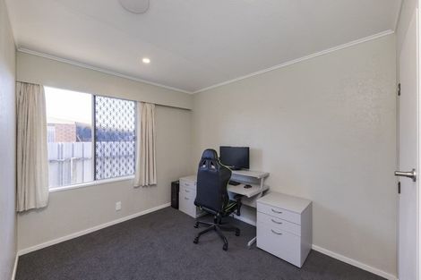 Photo of property in 1 Wyndham Street, Awapuni, Palmerston North, 4412