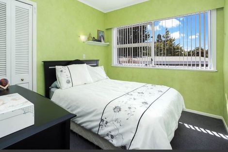 Photo of property in 7 Lawrence Crescent, Hillpark, Auckland, 2102