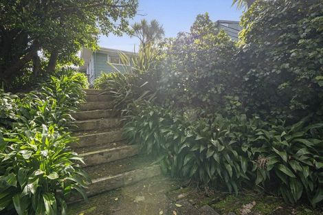 Photo of property in 93 Pikarere Street, Titahi Bay, Porirua, 5022