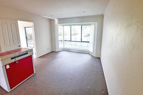 Photo of property in 11 Luna Place, Henderson, Auckland, 0612