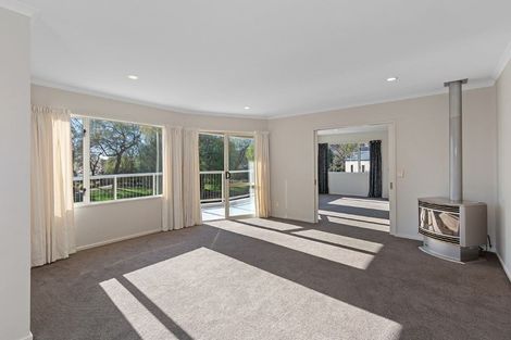 Photo of property in 3 Willow Dell, Westmorland, Christchurch, 8025
