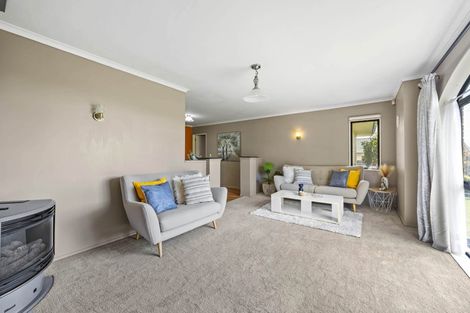 Photo of property in 19 Reybert Place, Massey, Auckland, 0614
