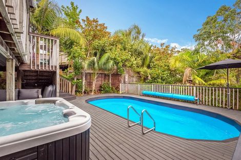 Photo of property in 216 Greenhithe Road, Greenhithe, Auckland, 0632