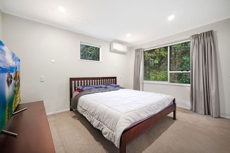 Photo of property in 26 Contessa Drive, Glenfield, Auckland, 0629