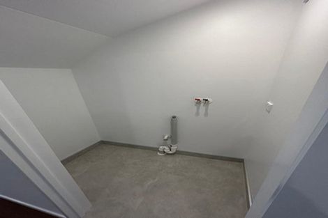 Photo of property in 11/19 Roberts Road, Glenfield, Auckland, 0629