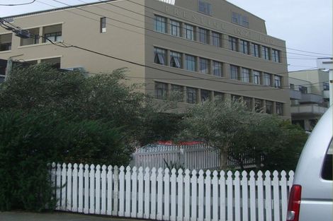 Photo of property in Pirie Street Townhouses, 28/35 Pirie Street, Mount Victoria, Wellington, 6011