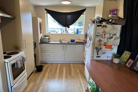 Photo of property in 17a Leonie Place, Aranui, Christchurch, 8061