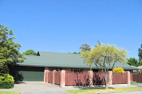 Photo of property in 8 Rubens Place, Burnside, Christchurch, 8053