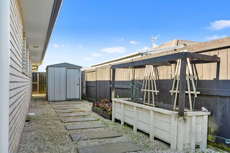 Photo of property in 21 Batty Street, Papamoa Beach, Papamoa, 3118