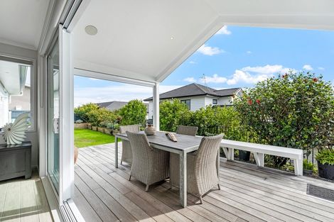 Photo of property in 16 Discovery Drive, Gulf Harbour, Whangaparaoa, 0930