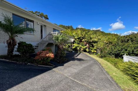 Photo of property in 2/18 Simon Ellice Drive, Bayview, Auckland, 0629