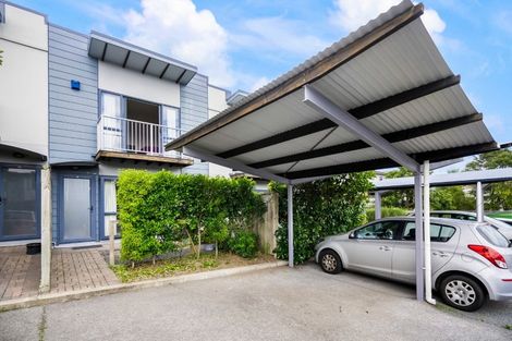 Photo of property in 18/8 Soljak Place, Mount Albert, Auckland, 1025