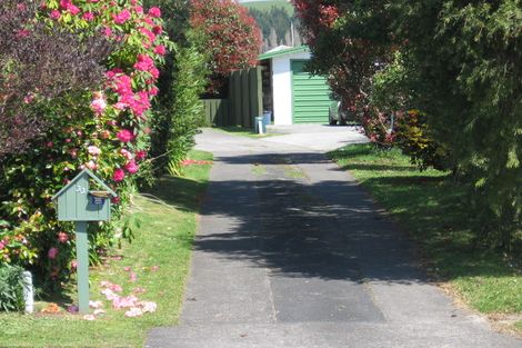 Photo of property in 33 Goldie Street, Pukehangi, Rotorua, 3015