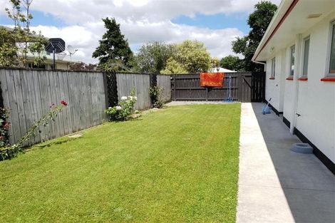 Photo of property in 24 Motuoapa Place, Kelvin Grove, Palmerston North, 4414