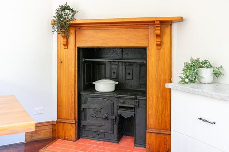 Photo of property in 80 Rolleston Street, Mount Cook, Wellington, 6021