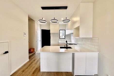 Photo of property in 11 Kiato Lane, Flat Bush, Auckland, 2019