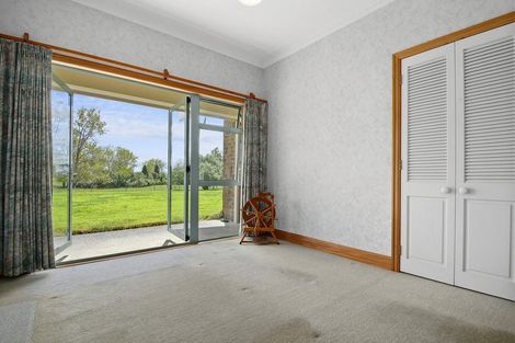 Photo of property in 30 Mahana Road, Waimauku, 0881
