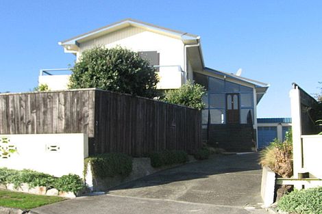 Photo of property in 1/2 Beach Road, Titahi Bay, Porirua, 5022