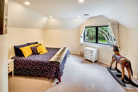 Photo of property in 7 Massey Avenue, Woburn, Lower Hutt, 5010