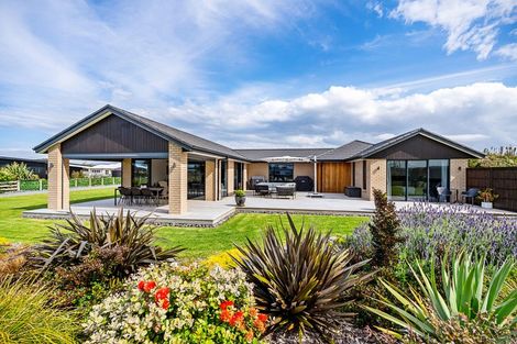 Photo of property in 13 Layci Lane, Waipu, 0582