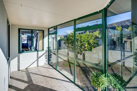 Photo of property in 5a Montague Way, Taradale, Napier, 4112